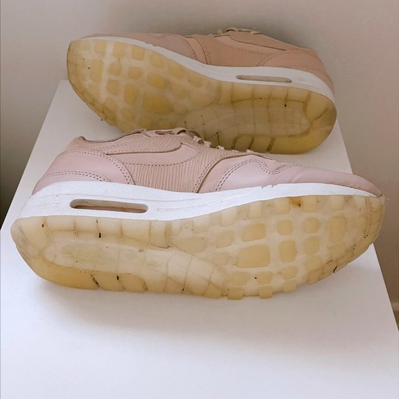 Blush Pink Nike Air Max - Picture 5 of 8